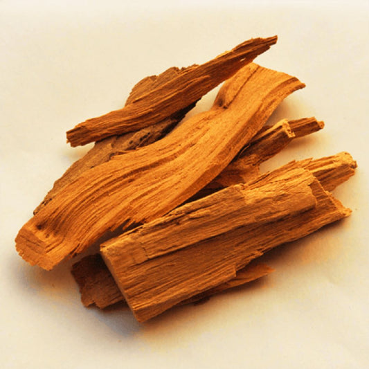 Caldé n'utilise pas de bois de santal : un choix responsable pour des parfums durables